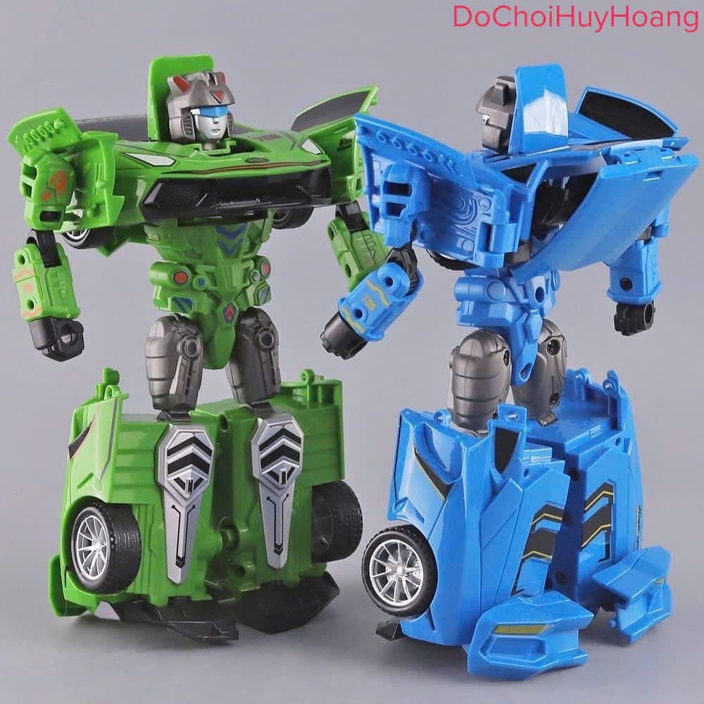 Mô hình robot biến đổi thành xe oto 17cm 706