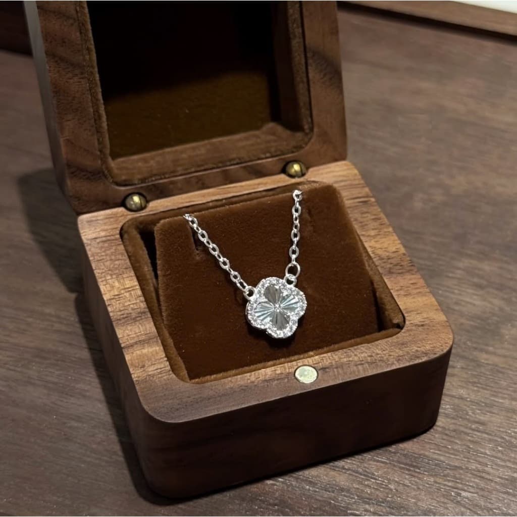 Dây chuyền nữ 4 lá bạc ta phay sáng và sang